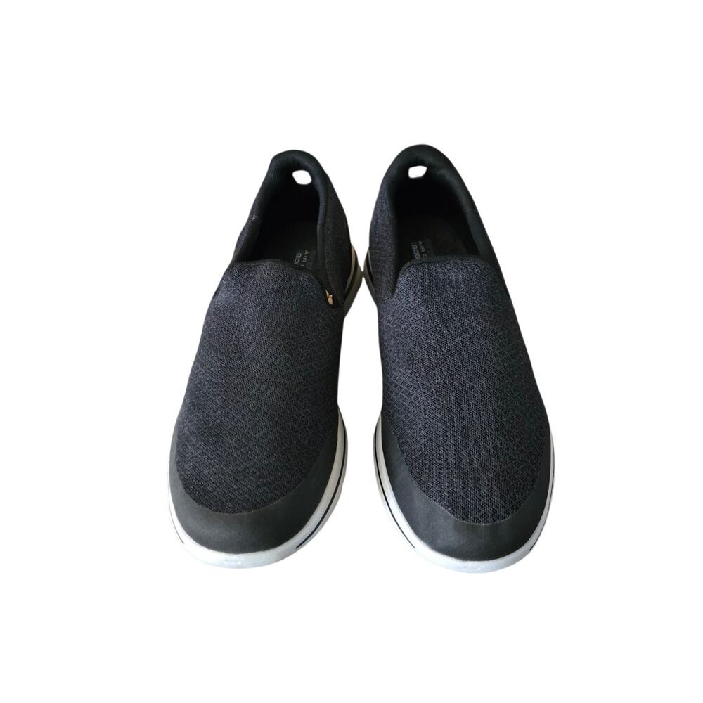 Skechers Ultra Go Slip-ons Men's 11 Women's 12.5 Black & White